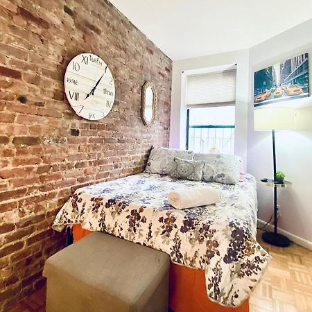 Times Square Manhattan - Private Room In 2 Bedroom Apartment นิวยอร์ก ภายนอก รูปภาพ