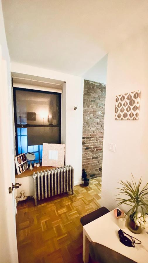 Times Square Manhattan - Private Room In 2 Bedroom Apartment นิวยอร์ก ภายนอก รูปภาพ