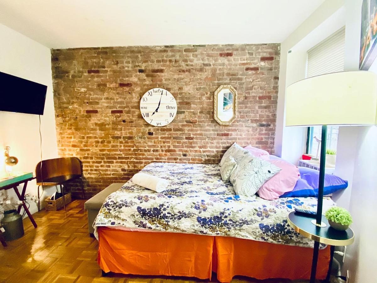 Times Square Manhattan - Private Room In 2 Bedroom Apartment นิวยอร์ก ภายนอก รูปภาพ