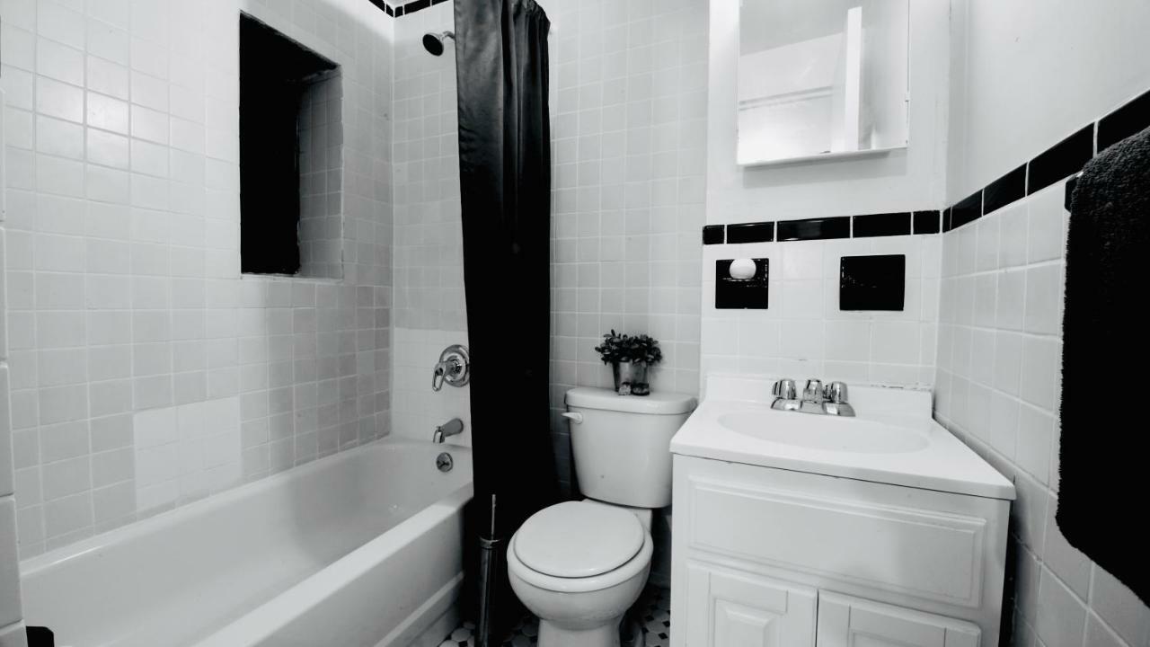 Times Square Manhattan - Private Room In 2 Bedroom Apartment นิวยอร์ก ภายนอก รูปภาพ